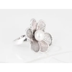 ANILLO PLATA FLOR ABIERTA PERLA