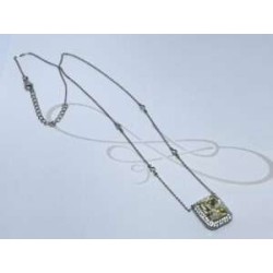 COLLAR CON DIJE PLATA RODIZADA RECTANGULAR CON HALO