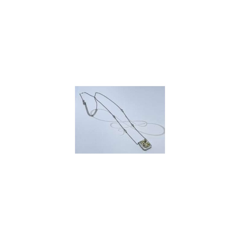 COLLAR CON DIJE PLATA RODIZADA RECTANGULAR CON HALO