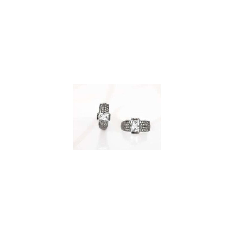 HUGGIES BISUTERIA NEGRO TRIPLE ZIRCONIA